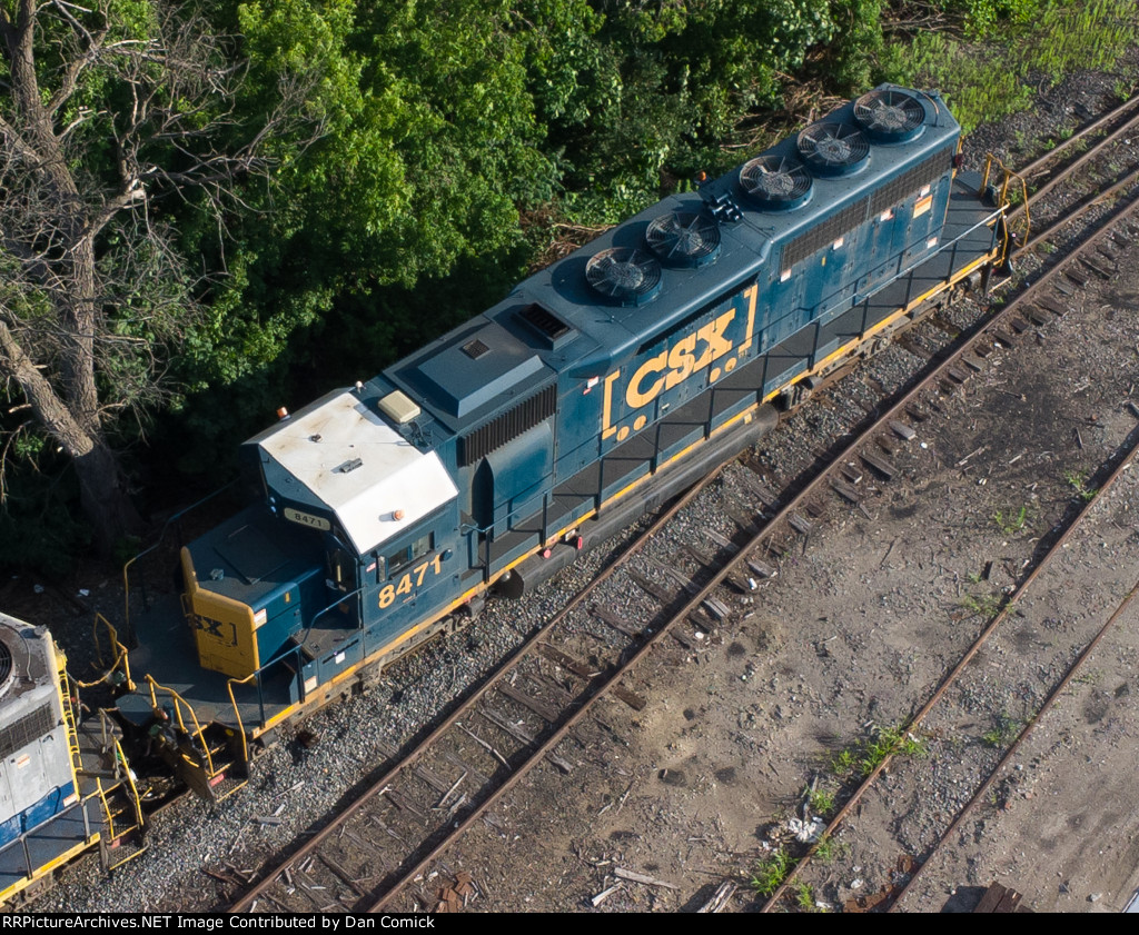 CSXT 8471